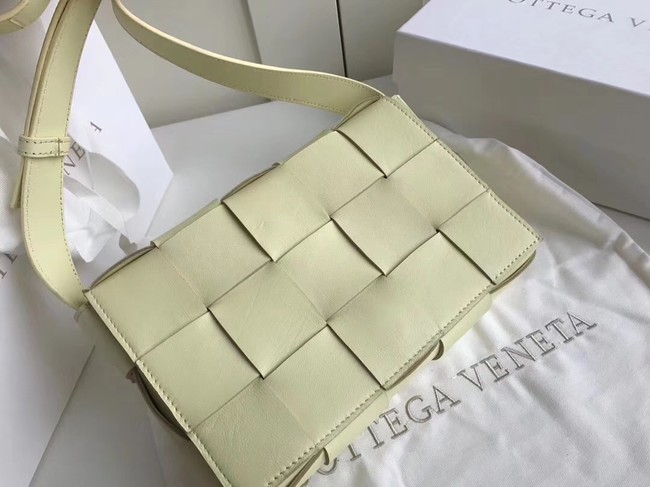 Copy High Quality Bottega Veneta Sheepskin Weaving Original Leather 578004 Light green JH09271xG96