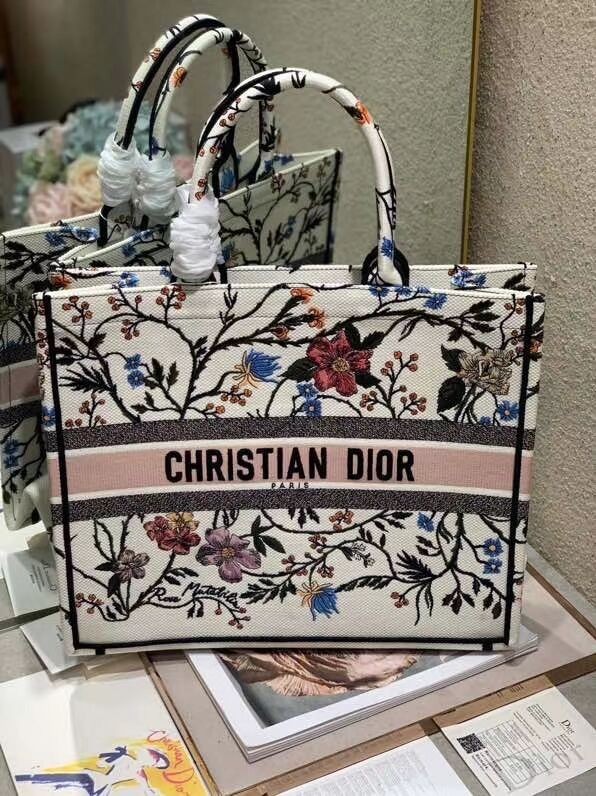 DIOR BOOK TOTE EMBROIDERED CANVAS BAG C1287-13 JH06946Nu37