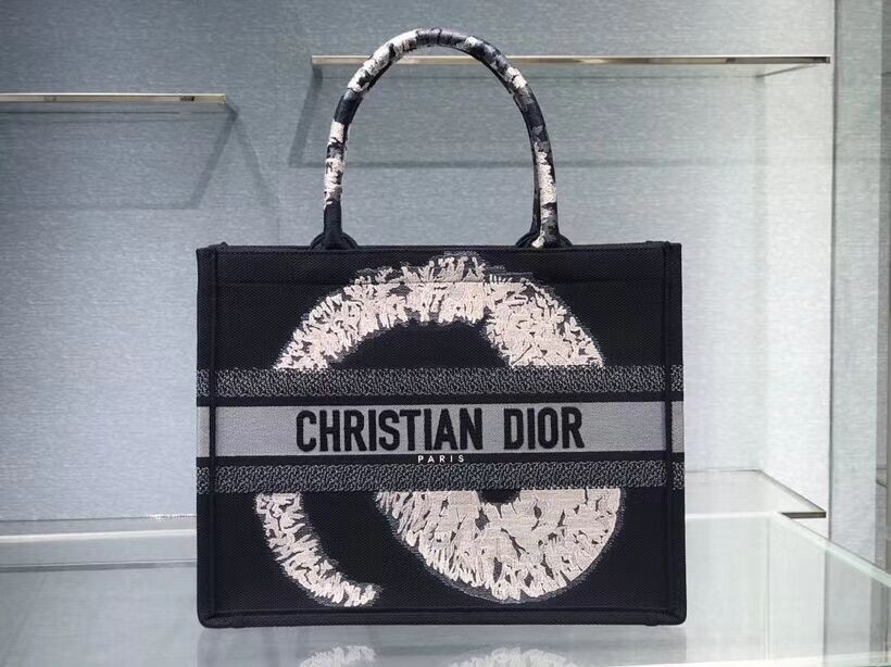 DIOR BOOK TOTE EMBROIDERED CANVAS BAG C1287-17 JH06940Je99