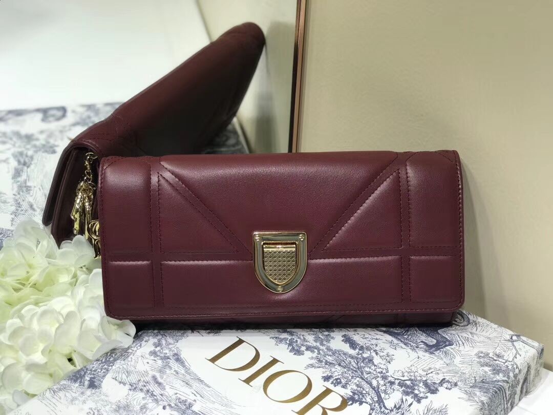DIOR CLUTCH gold-tone metal C1040A Bordeaux JH07104uo30