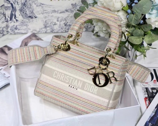 DIOR MEDIUM LADY D-LITE BAG D-Stripes Embroidery M0565 Beige JH06762lu18