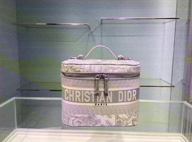 Dior Toile de Jouy Embroidery DIORTRAVEL VANITY CASE S5480V gray JH06833ah31