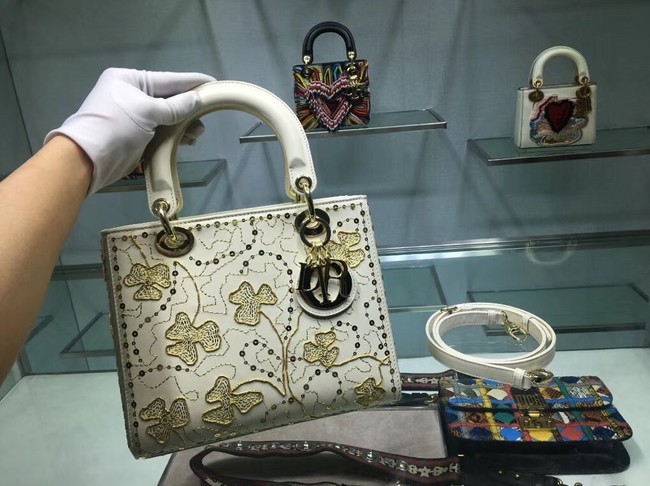 LADY DIOR BAG IN EMBROIDERED CALFSKIN M0550 WHITE JH07424DV39