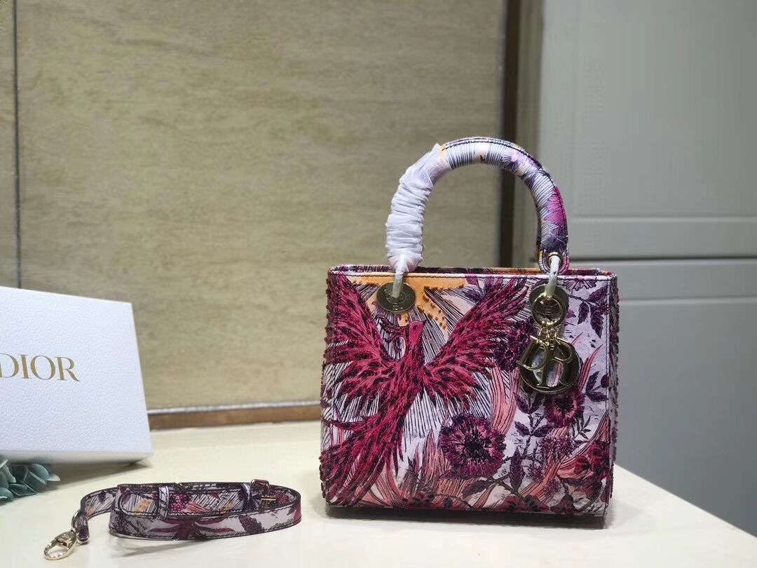 Top LADY DIOR embroidered cattle leather M0565-11 JH07007Tj43