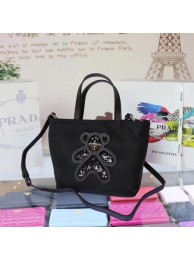 Prada Nylon cloth casual bag N2835 black JH05644wv93